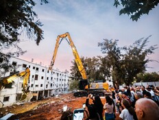 הריסת בתים בשכונת אגרובנק בחולון