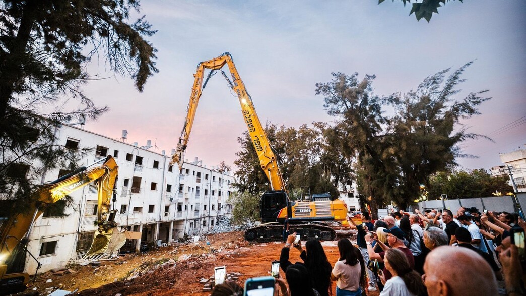 הריסת בתים בשכונת אגרובנק בחולון