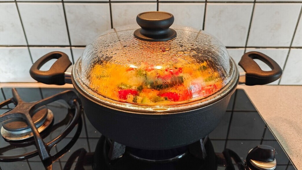 סיר מוכן על הכיריים