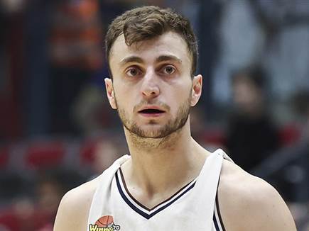 פתיחת המשחק בין קריית אתא לראשל