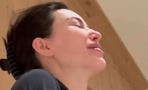 קים קרדשיאן פורצת בבכי  (צילום: instagram)