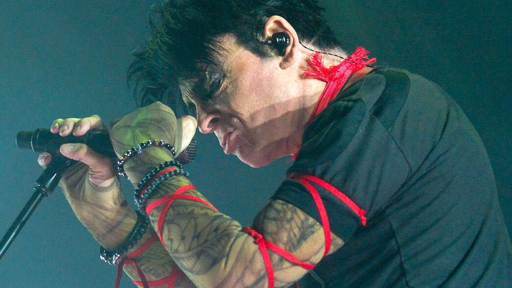 גארי ניומן בהופעה