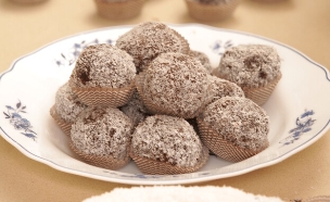 כדורי שוקולד (צילום: מיקי שמו - המיטב, הוצאת על השולחן)