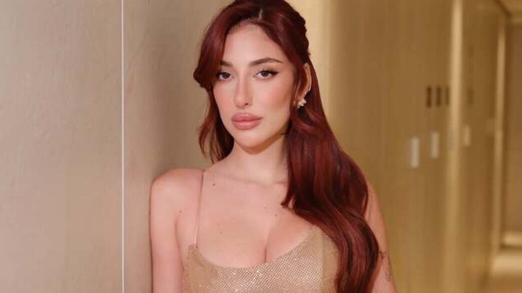 מאי ערב בשמלת יום הולדת