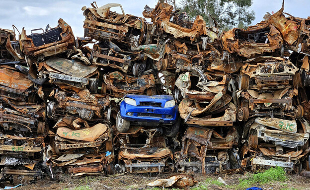 חניון הרכבים השרופים ממסיבת הנובה חניון הרכבים השרופים ממסיבת הנובה