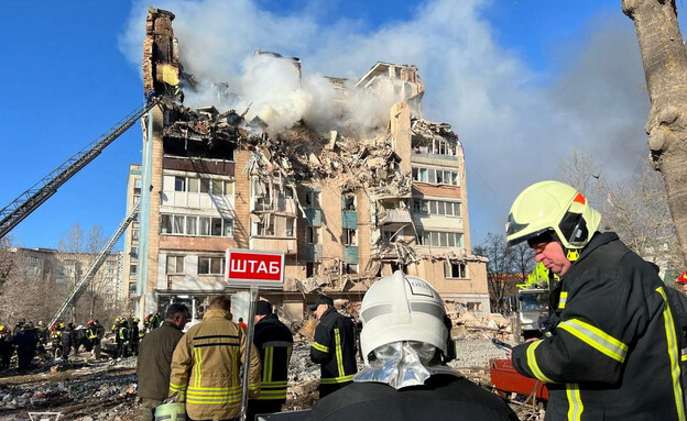 בניין מגורים בטרנופיל באוקראינה שנפגע מטיל רוסי