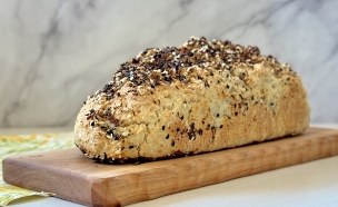  לחם ללא התפחה וללא שמרים. לא האמנו שזה יצליח (צילום: יעל קצב, mako אוכל)