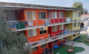 מבנה ממכולות בשדרות (צילום: יחסי ציבור)