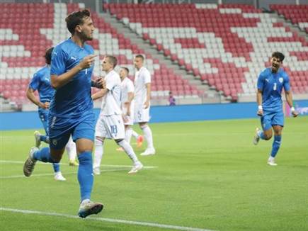 שועה חוגג מול סלובקיה (אודי ציטיאט) שועה חוגג מול סלובקיה (אודי ציטיאט)