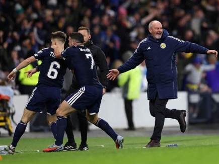 (Photo by Stu Forster/Getty Images) (Photo by Stu Forster/Getty Images)