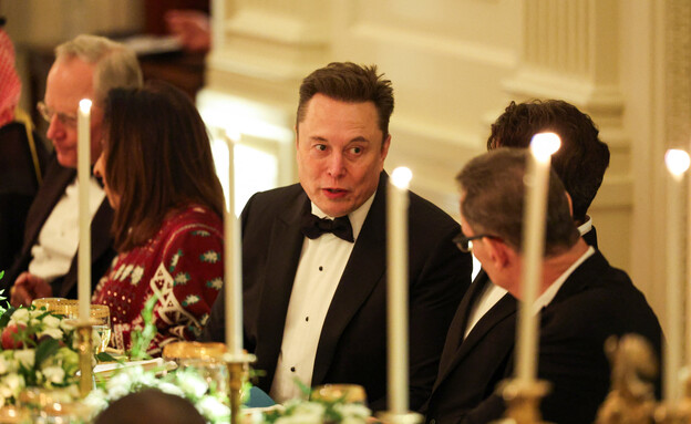 אילון מאסק בארוחת הערב בבית הלבן