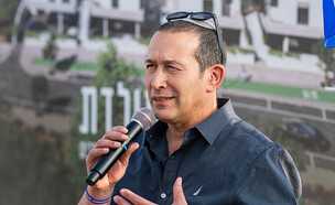 יעקב ניצן, אביו של גלעד, מנכ״ל ובעלי רובי קפיטל