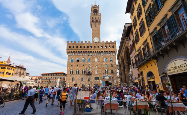 תיירים מסעדה פירנצה איטליה תיירים מסעדה פירנצה איטליה