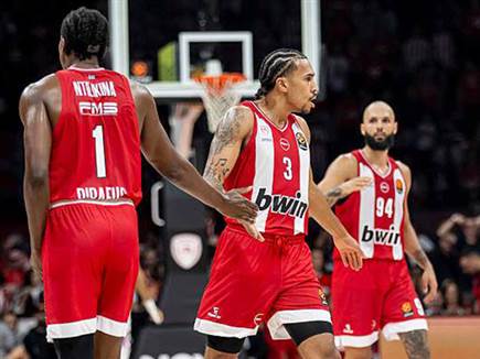 אולימפיאקוס ניצחה 86:98 את פריז