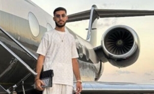 יקיר עזרא, מסתתר בדובאי