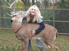 טרגדיה: נהרגה על ידי החיה שטיפלה בה במסירות