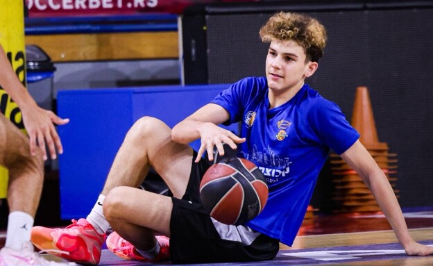 איתי שניידרמן כדורסל (צילום: אינסטגרם)