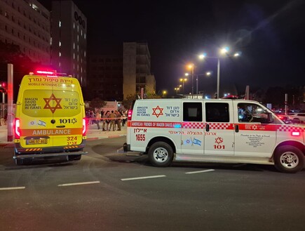 עבריין מוכר למשטרה נדקר בת"א: "הם ארבו לו מחוץ לבית כדי לסגור חשבון"