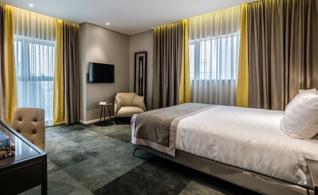 גולדן קראון חיפה חדר