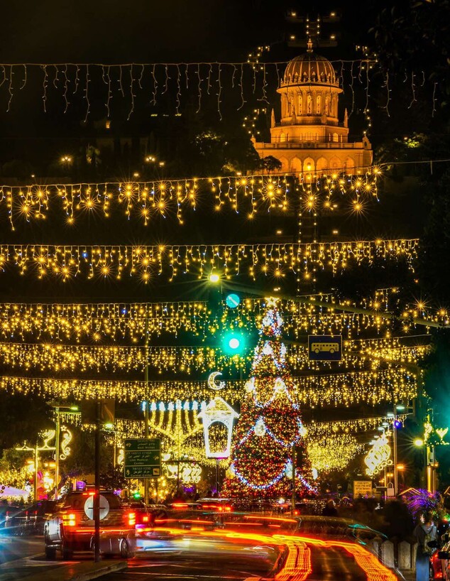 המושבה הגרמנית מוארת