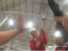 פרעות במפעל אלביט: פרו-פלסטינים תקפו בפטישים שוטרים