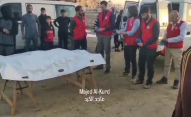 "טקס" העברת החלל החטוף לידי הצלב האדום