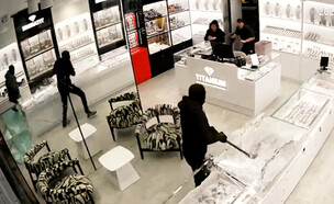 שמעון אוזן, עידן טרבלסי (צילום: מתוך "חדשות הבוקר", קשת 12)