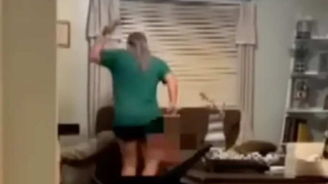 ניקול סטייפלס, המורה מאלבמה שהכתה את בנה