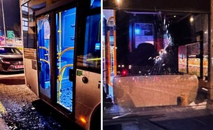 הנזק שנגרם לאוטובוס (צילום: דוברות המשטרה)