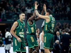 נצמדה להפועל ת"א (Photo by Charles Verghese/Euroleague Basketball  (צילום: ספורט 5)