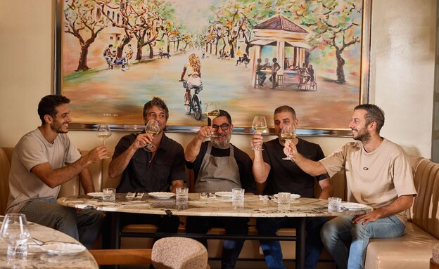 תומר אגאי והאחים אבידן תומר אגאי והאחים אבידן