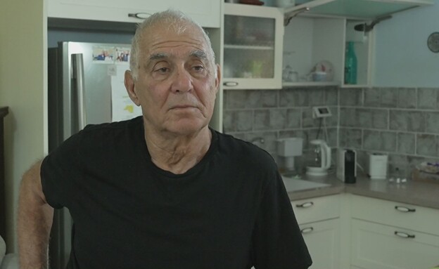 גדי מוזס בביתו