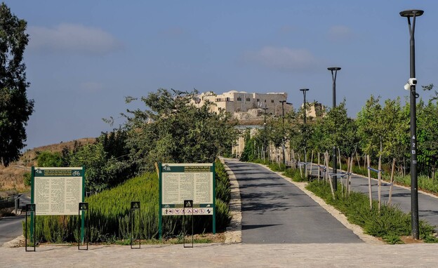 שביל מגדל צדק גן לאומי מבצר שביל מגדל צדק גן לאומי מבצר