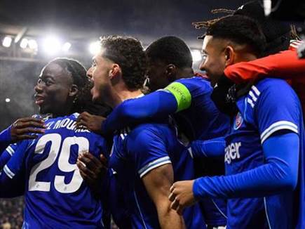 נצמדו לפסגה (getty) (צילום: ספורט 5)