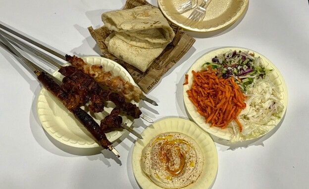 עזרא ובניו כפר סבא. ארוחה ב-149 שקל