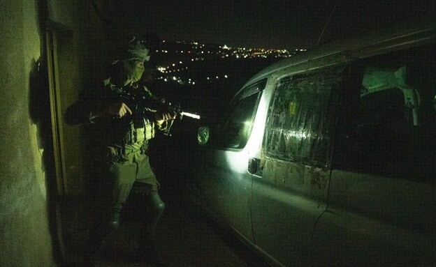 פעילות כוחות עוצבת הקומנדו בכפרים טמון ופרעה