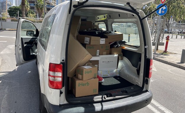 רכב לחלוקת חבילות רכב לחלוקת חבילות