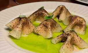 זהרה החדשה בירושלים. רביולי קולרבי (צילום: דתילישס)