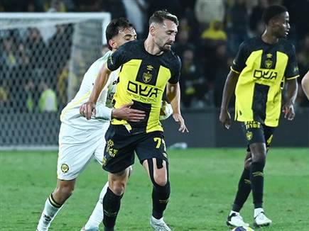 בית&ldquo;ר התקשתה מול אבוקסיס ושחקניו (צילום: ברני ארדוב)