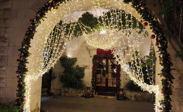 אמריקן קולוני אמריקן קולוני