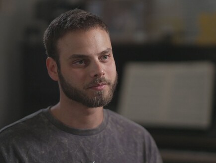 "הייתי בקבר שנתיים, בן אדם מת": אלון אהל מדבר על הכול