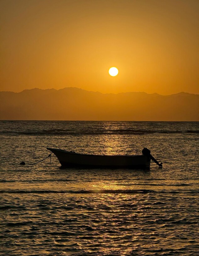 ליאת חן בטיול עם בן זוגה בסיני ליאת חן בטיול עם בן זוגה בסיני