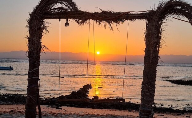 ליאת חן בטיול עם בן זוגה בסיני ליאת חן בטיול עם בן זוגה בסיני