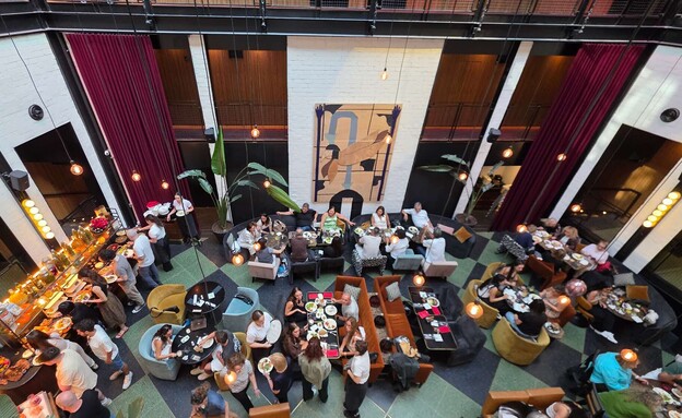 בקסטייג' בקסטייג'