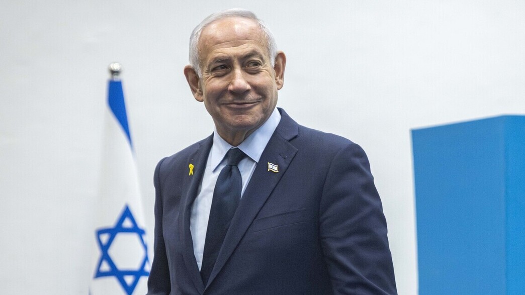 ראש הממשלה בנימין נתניהו מצביע בבחירות לליכוד