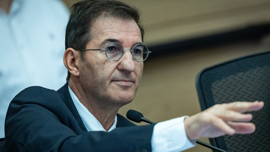 חוק הפטור מגיוס: הודעת הייעוץ המשפטי – ודרישת גולדקנופף