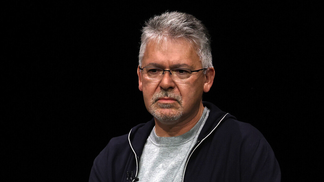 ג'ון ג'יאננדראה עוזב את תפקידו באפל כראש תחום ה-AI