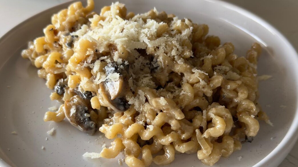 פסטה שמנת ופטריות