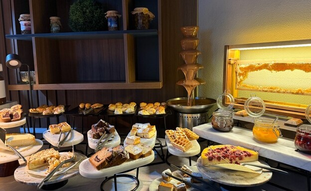 ארוחת בוקר מלון סינאיה רומניה ארוחת בוקר מלון סינאיה רומניה