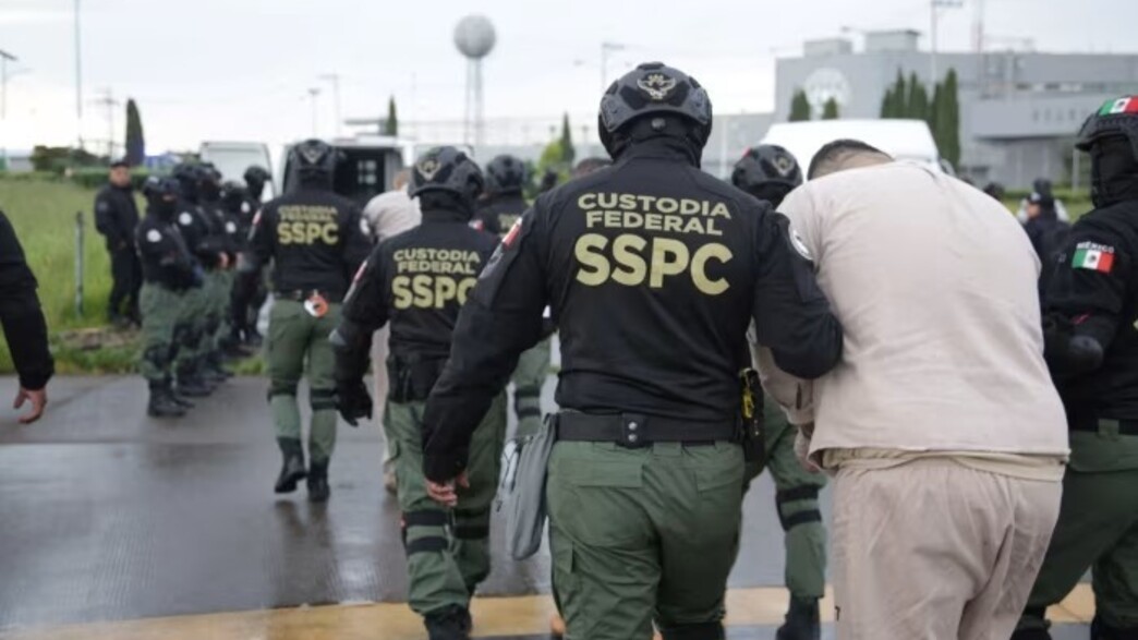 כוחות הביטחון במקסיקו מסגירים ברוני סמים